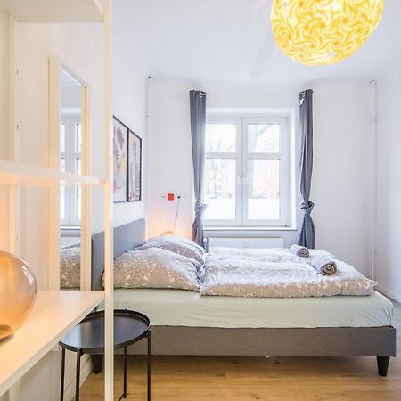 Spacious 2 Bedroom Apartment Close To Stadtpark Hamburg Exterior photo